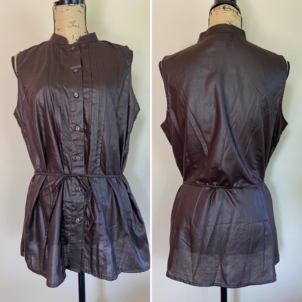 •Jaclyn Smith• sleeveless tunic top